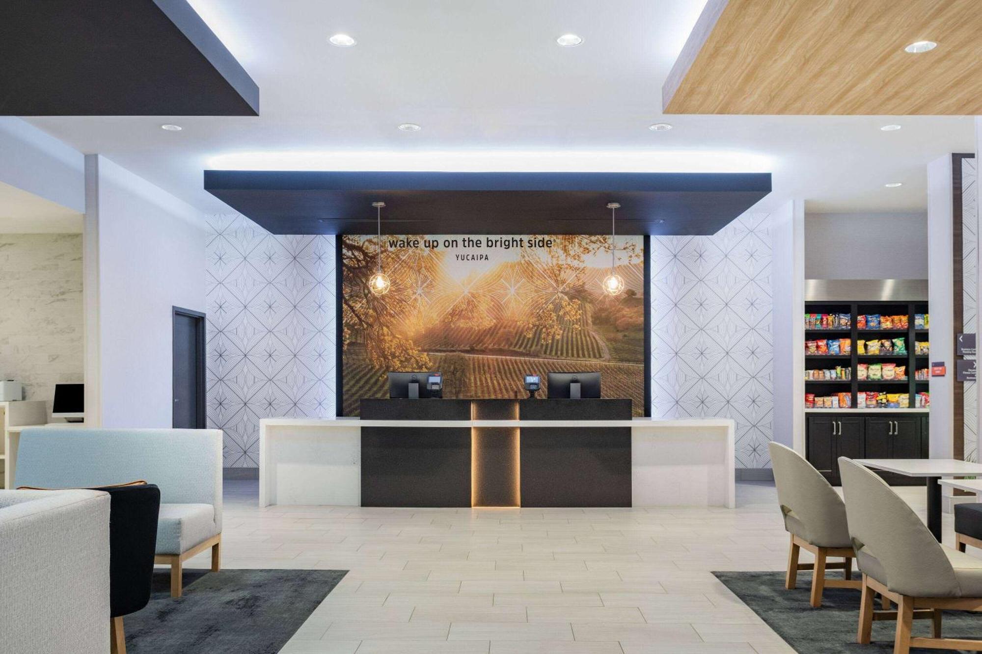 La Quinta Inn & Suites By Wyndham Yucaipa Buitenkant foto